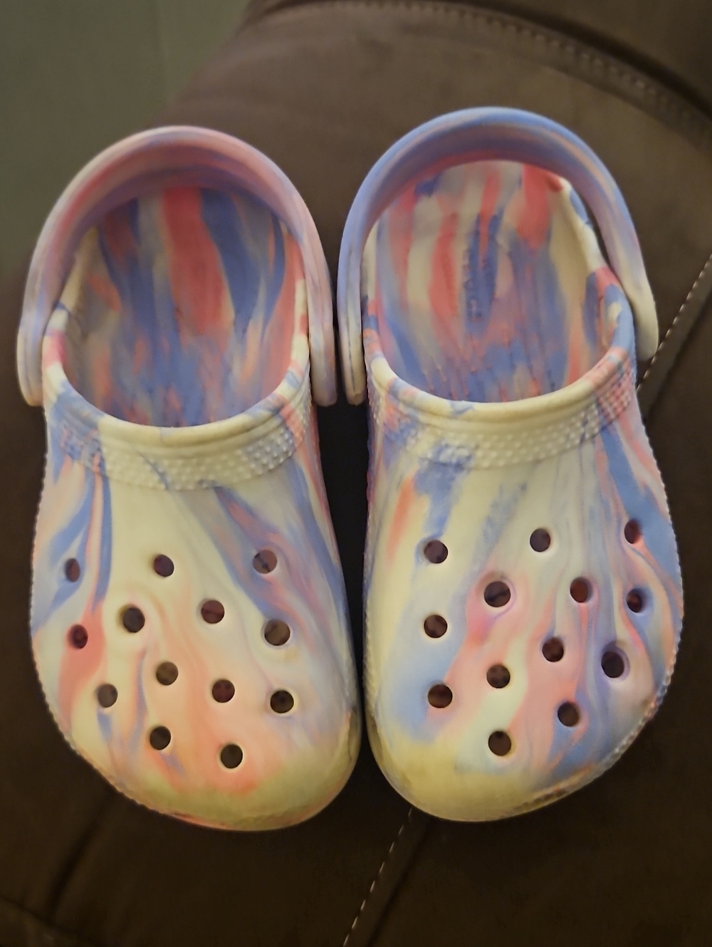CROCS Kids Tie-Dye Clogs in Pink, Blue & White